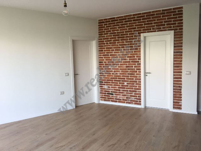 Apartment for rent in Selite e Vjeter street in Tirana, Albania.
The home is located on the fourth Apartment for rent in Selite e Vjeter street in Tirana, Albania.
The home is located on the fourth